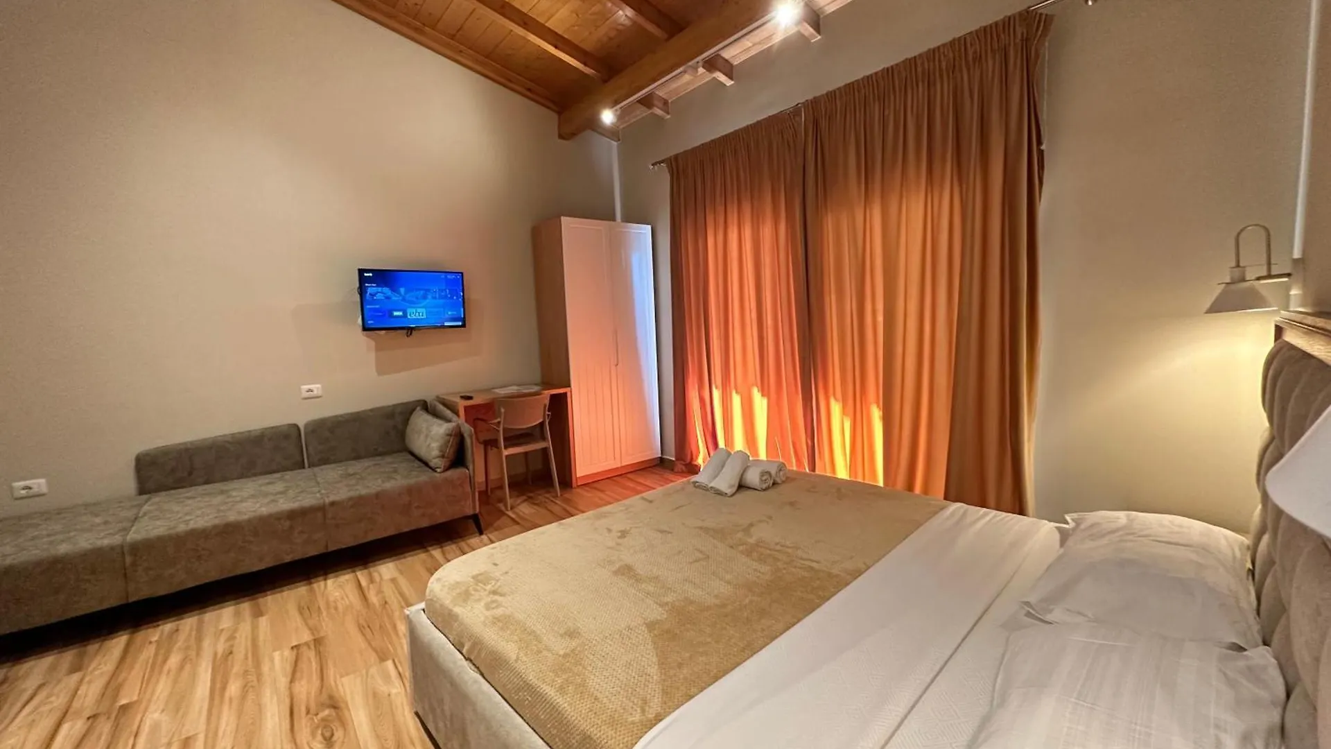Arial Penthouse Suites Vlore Aparthotel