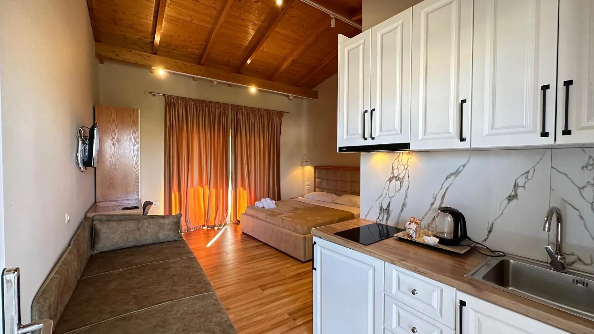 Arial Penthouse Suites Vlore