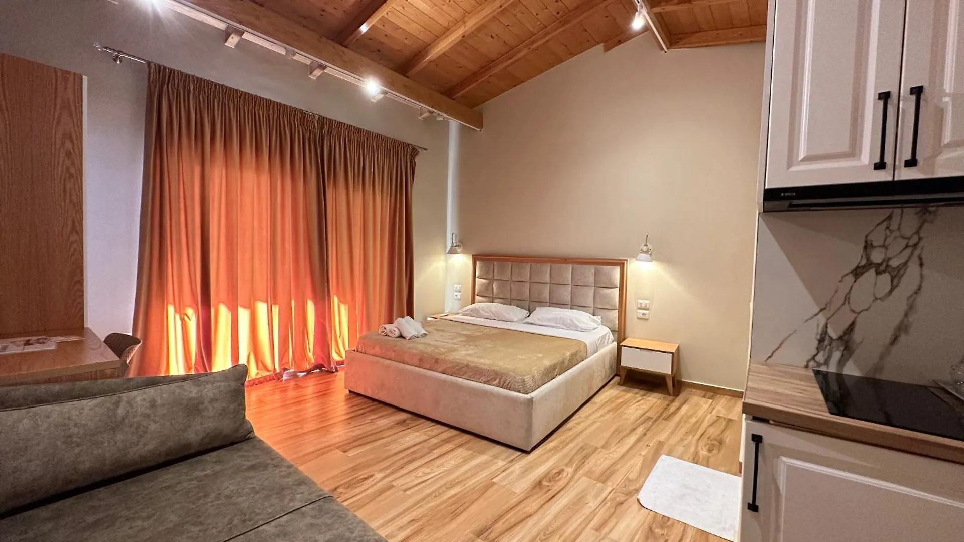Aparthotel Arial Penthouse Suites Vlore