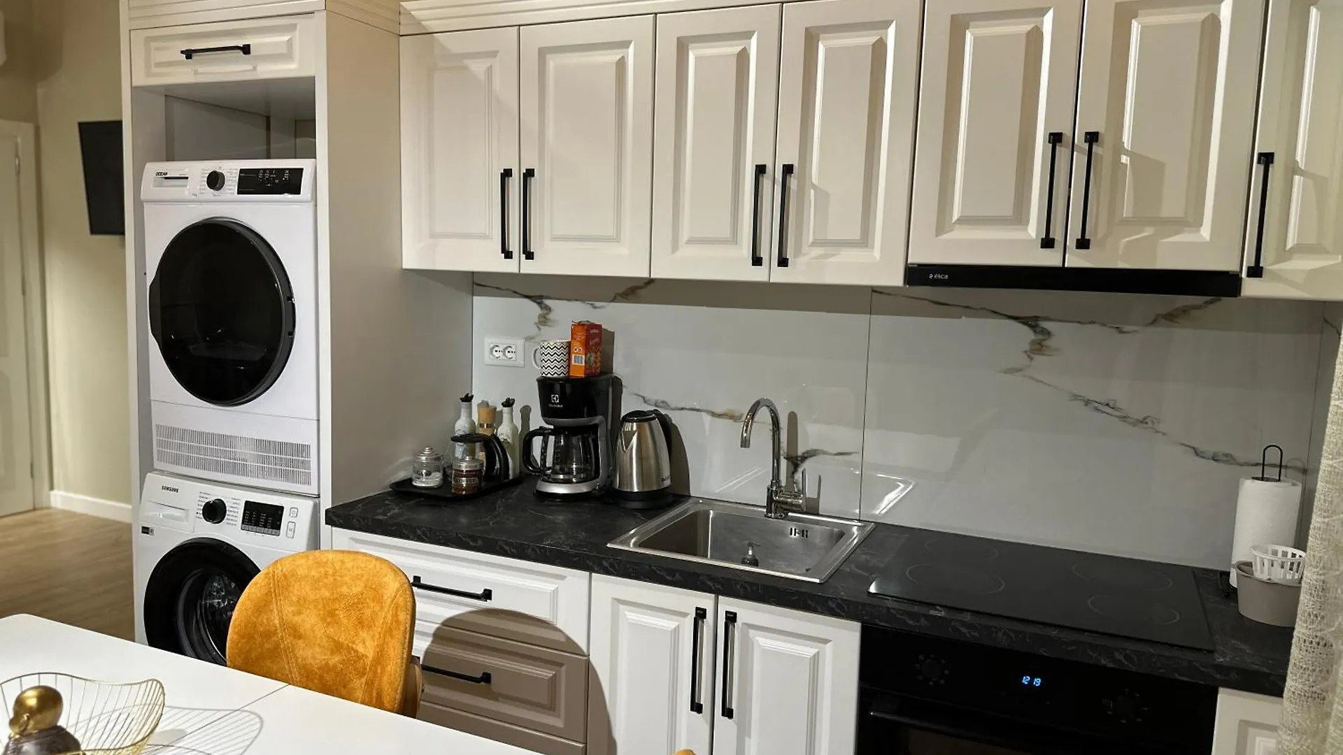 Arial Penthouse Suites Vlorë Apartahotel