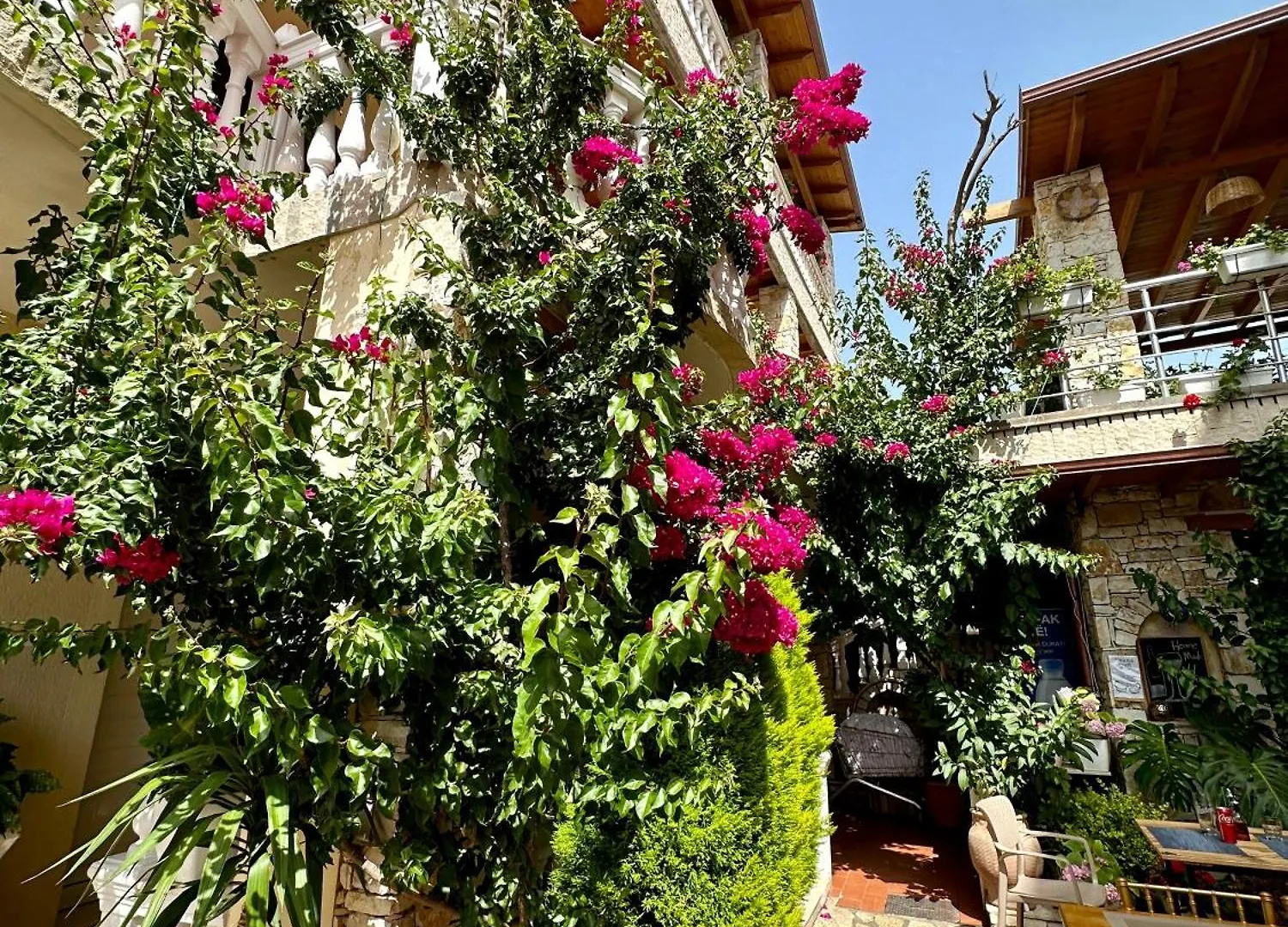 Apartahotel Arial Penthouse Suites Vlorë Albania